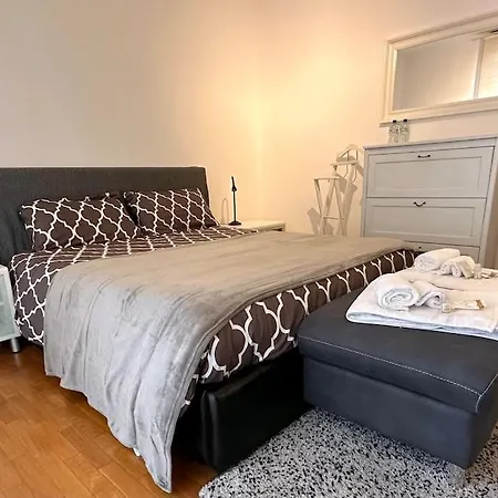Appartamento Casa Spezia - Metro Vicina, Wi-fi Rapido & Netflix Torino