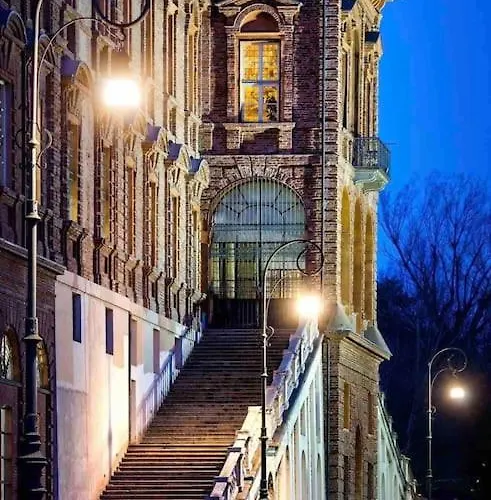 Casa Spezia - Metro Vicina, Wi-fi Rapido & Netflix