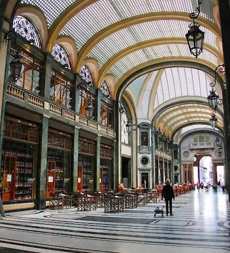 Appartement Casa Spezia - Metro Vicina, Wi-fi Rapido & Netflix