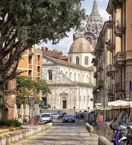 Casa Spezia - Metro Vicina, Wi-fi Rapido & Netflix Appartement