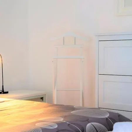 Casa Spezia - Metro Vicina, Wi-fi Rapido & Netflix Turin